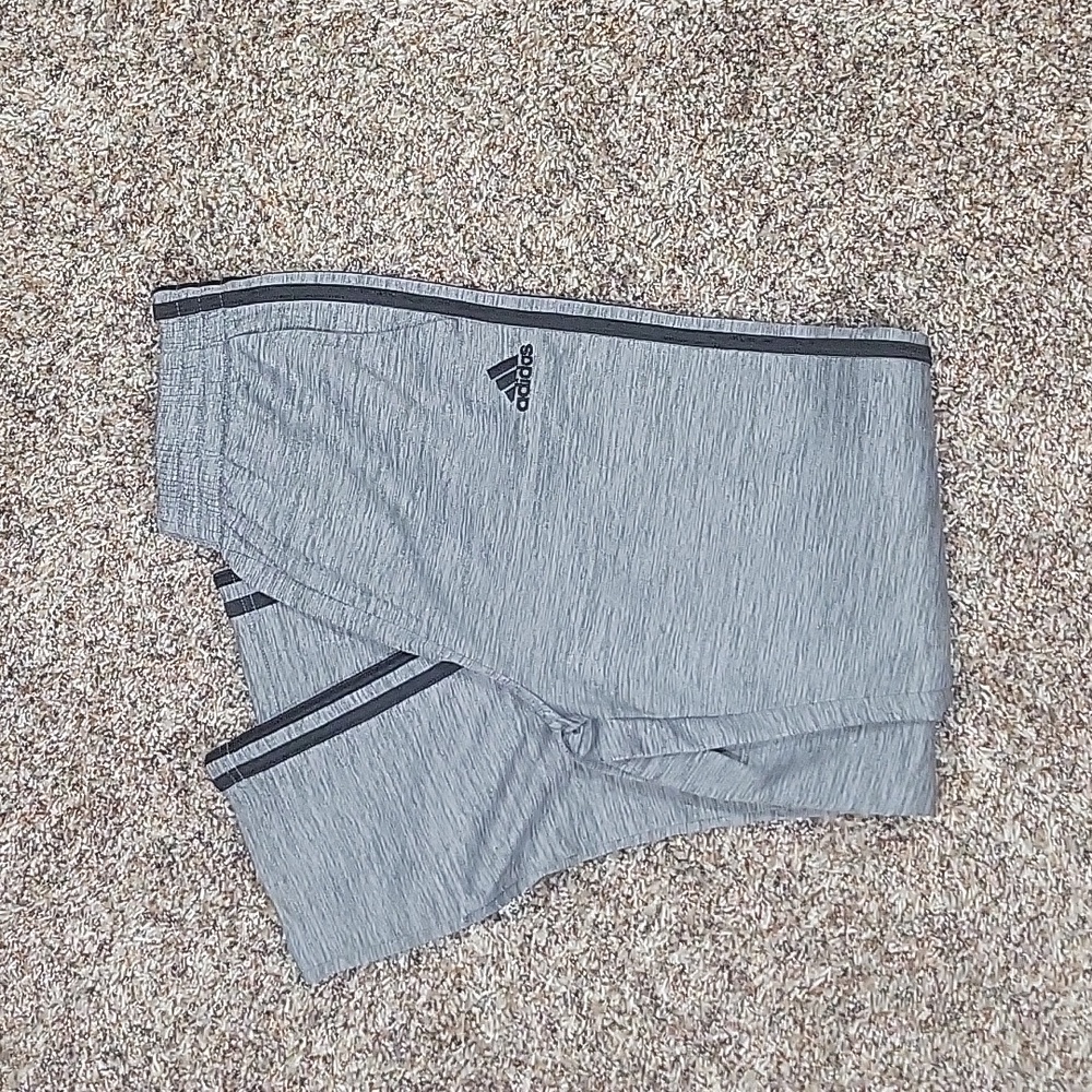 Youth Adidas Sweats Size XL 18/20